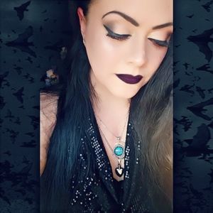 Meet your Posher, Carla